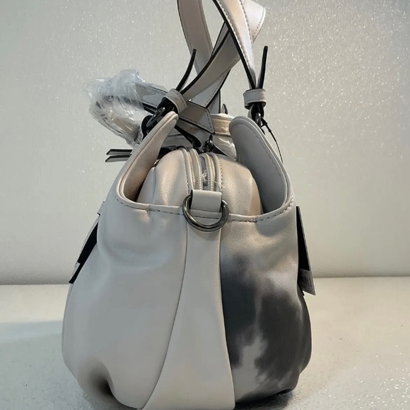 VERA WANG Cream Grey Gray Faux Leather Satchel Strap Purse Zip Tote Hand Bag/NEW - Picture 4 of 7